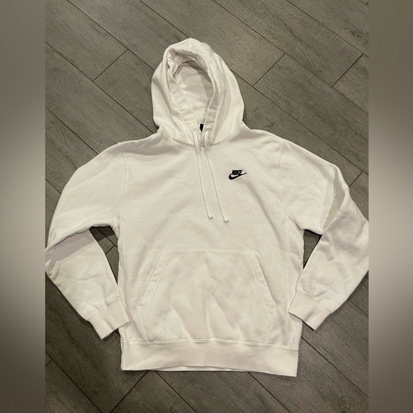 Nike Other - NIKE MEAN's SPORTSWEAR FLEECE HOODIE. WHITE. GREAT CONDITION. Size Small.